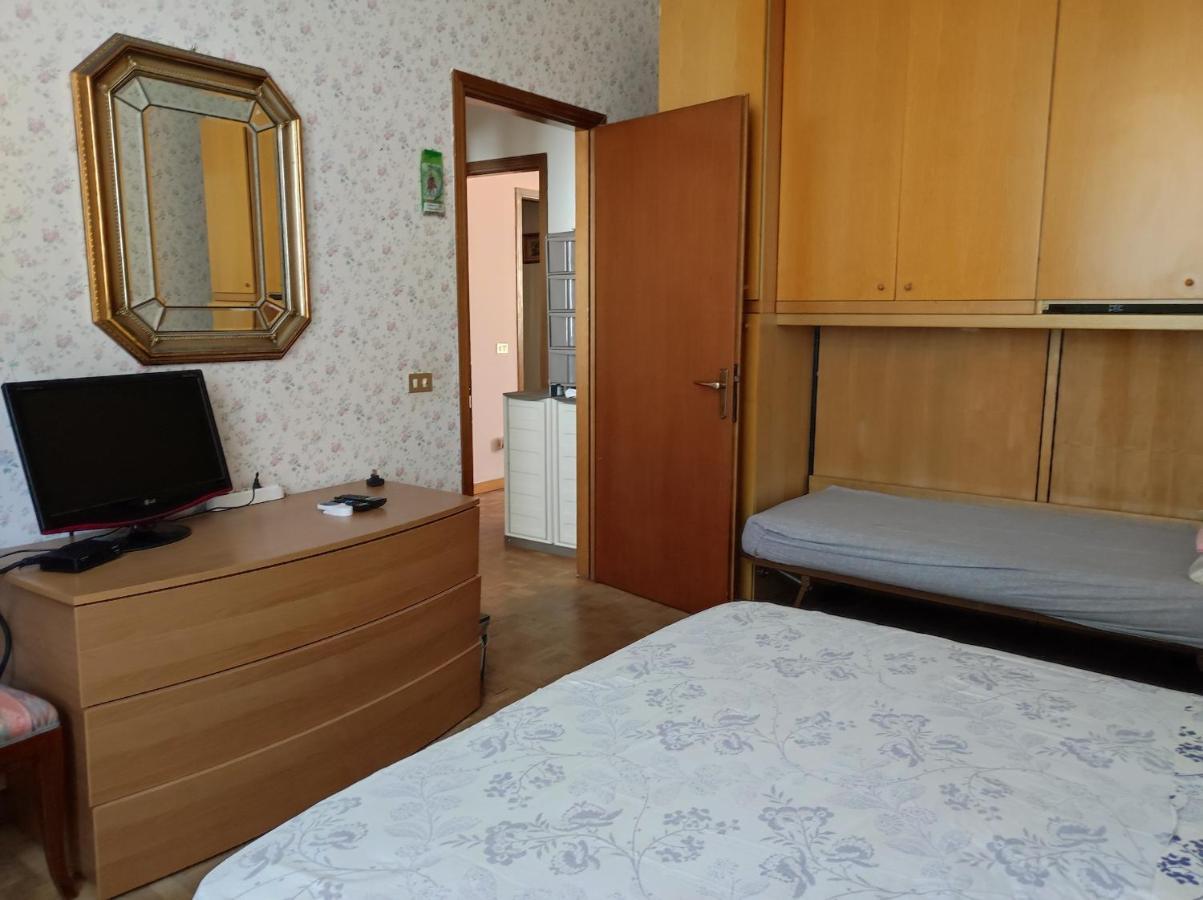 Bed and Breakfast Ricky&Mamma Комо Экстерьер фото